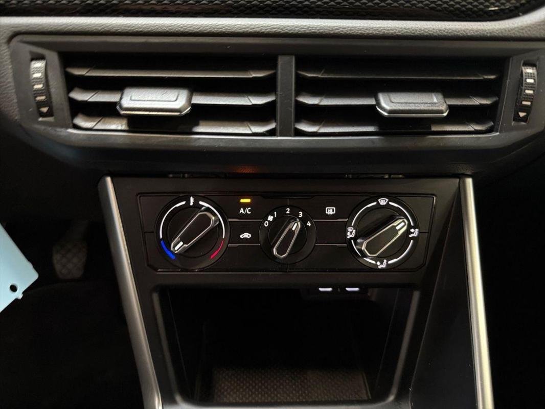 Volkswagen Polo - Photo 19