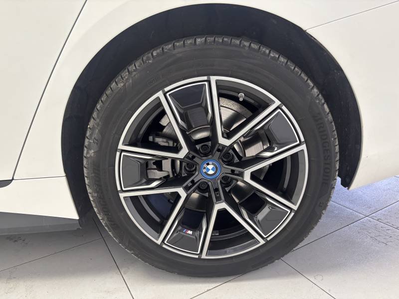 BMW i4 - Photo 15