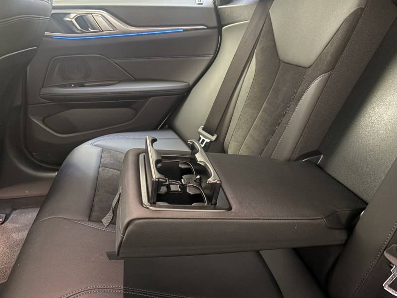 BMW i4 - Photo 9