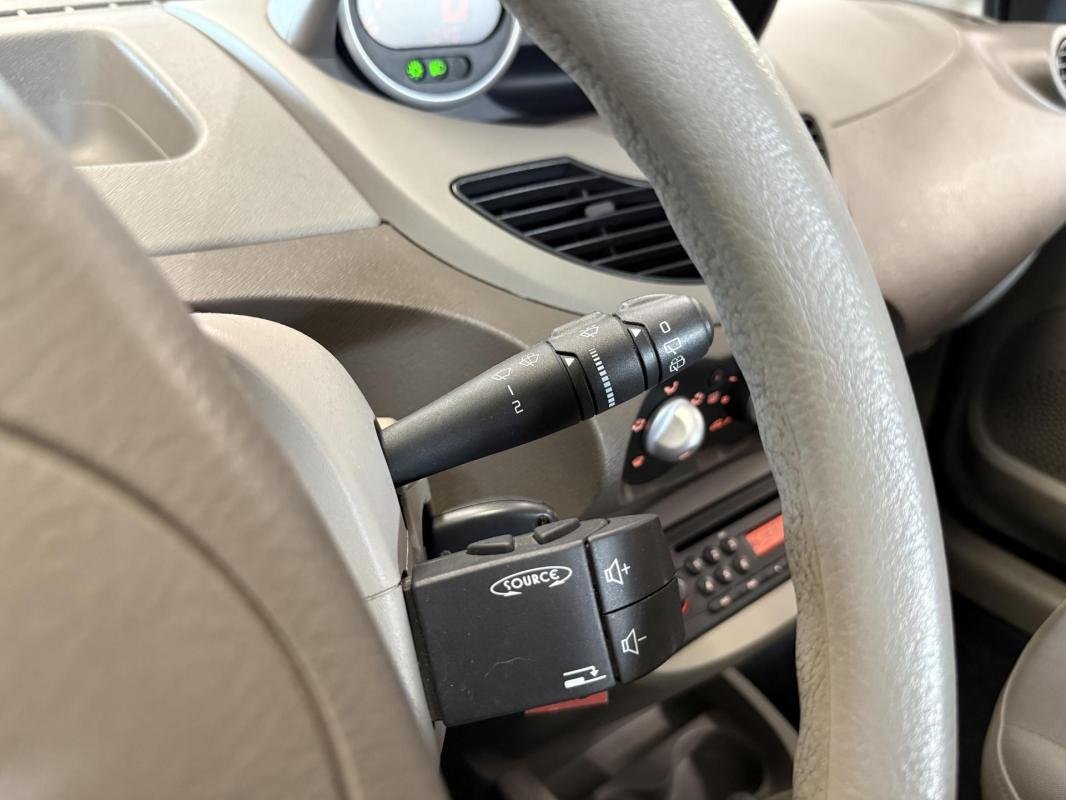Renault Twingo - Photo 16