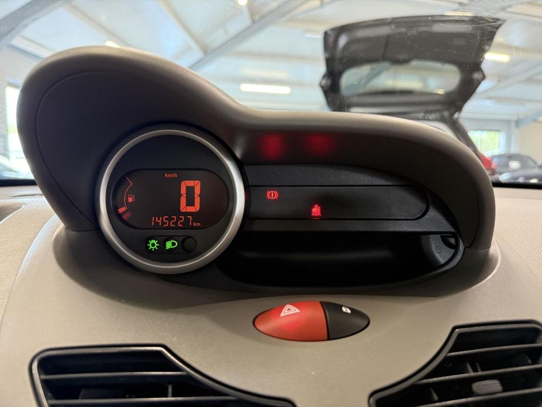 Renault Twingo - Photo 17