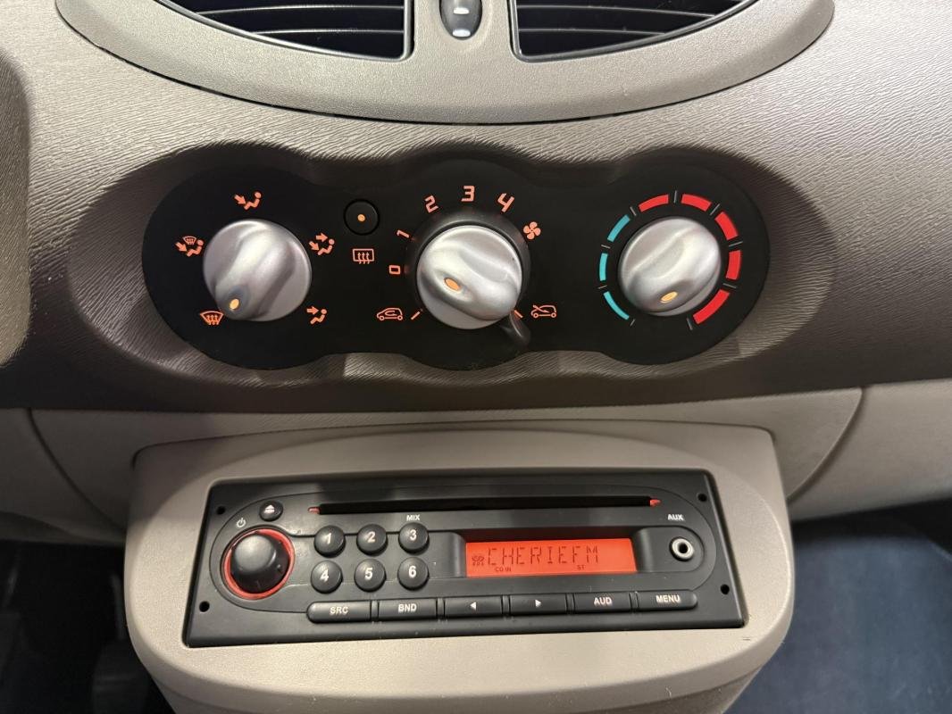 Renault Twingo - Photo 18