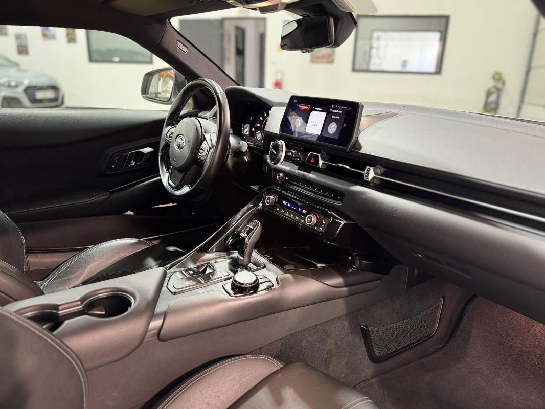 Toyota Supra - Photo 11