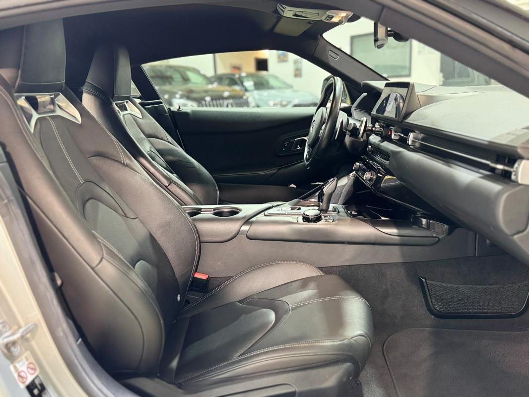 Toyota Supra - Photo 12