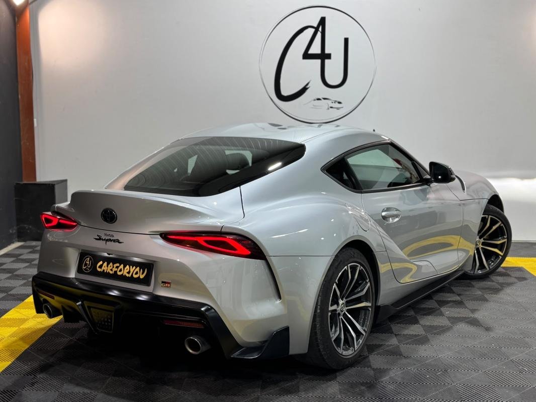 Toyota Supra - Photo 4