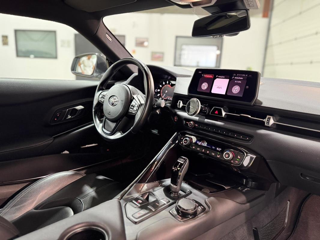 Toyota Supra - Photo 10