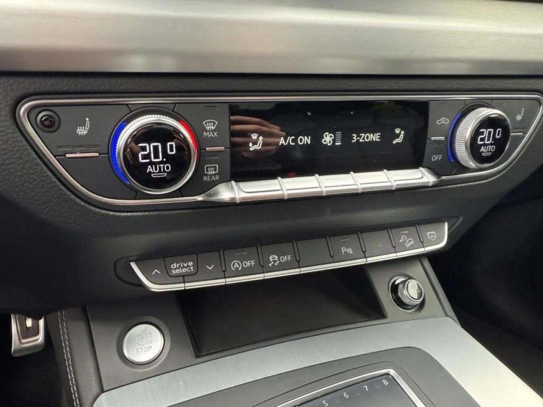 Audi Q5 - Photo 10