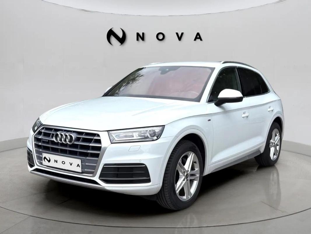 Audi Q5 - Photo 1