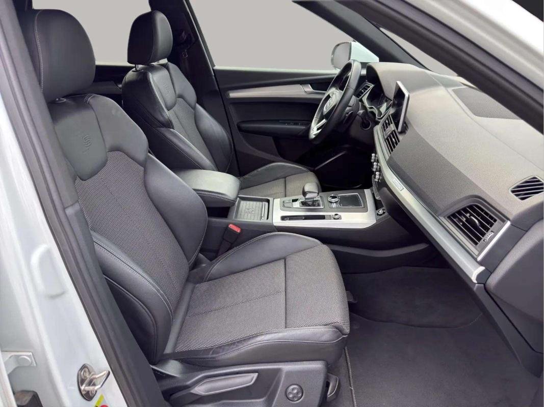Audi Q5 - Photo 13