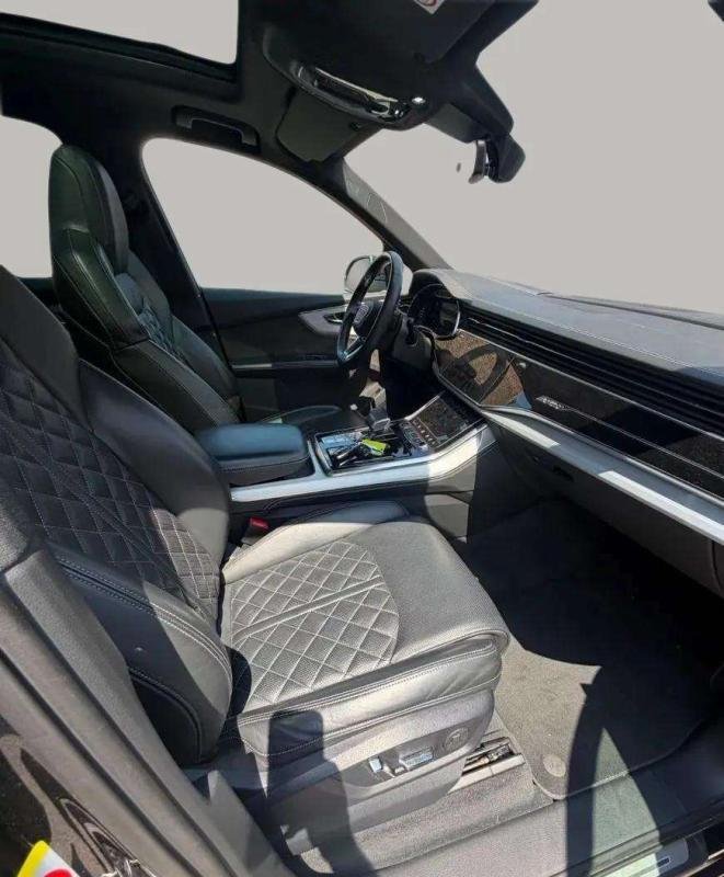 Audi Q7 - Photo 10