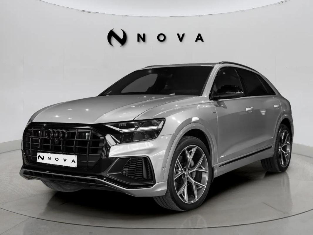 Audi Q8 - Photo 1