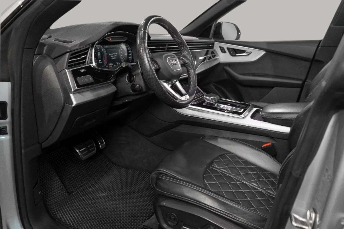 Audi Q8 - Photo 10