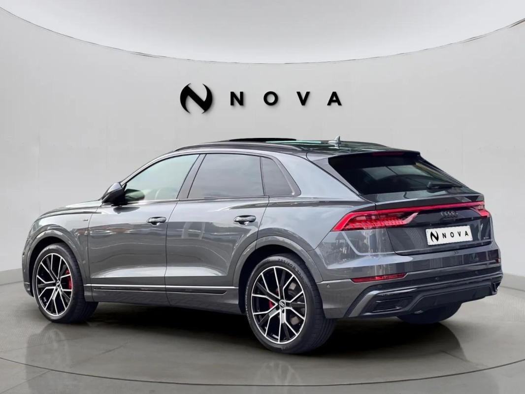 Audi Q8 - Photo 3