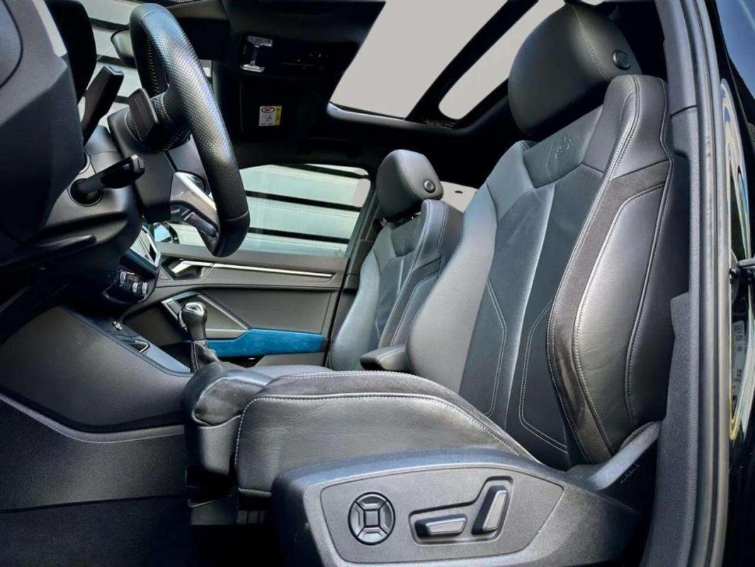 Audi Q3 - Photo 12