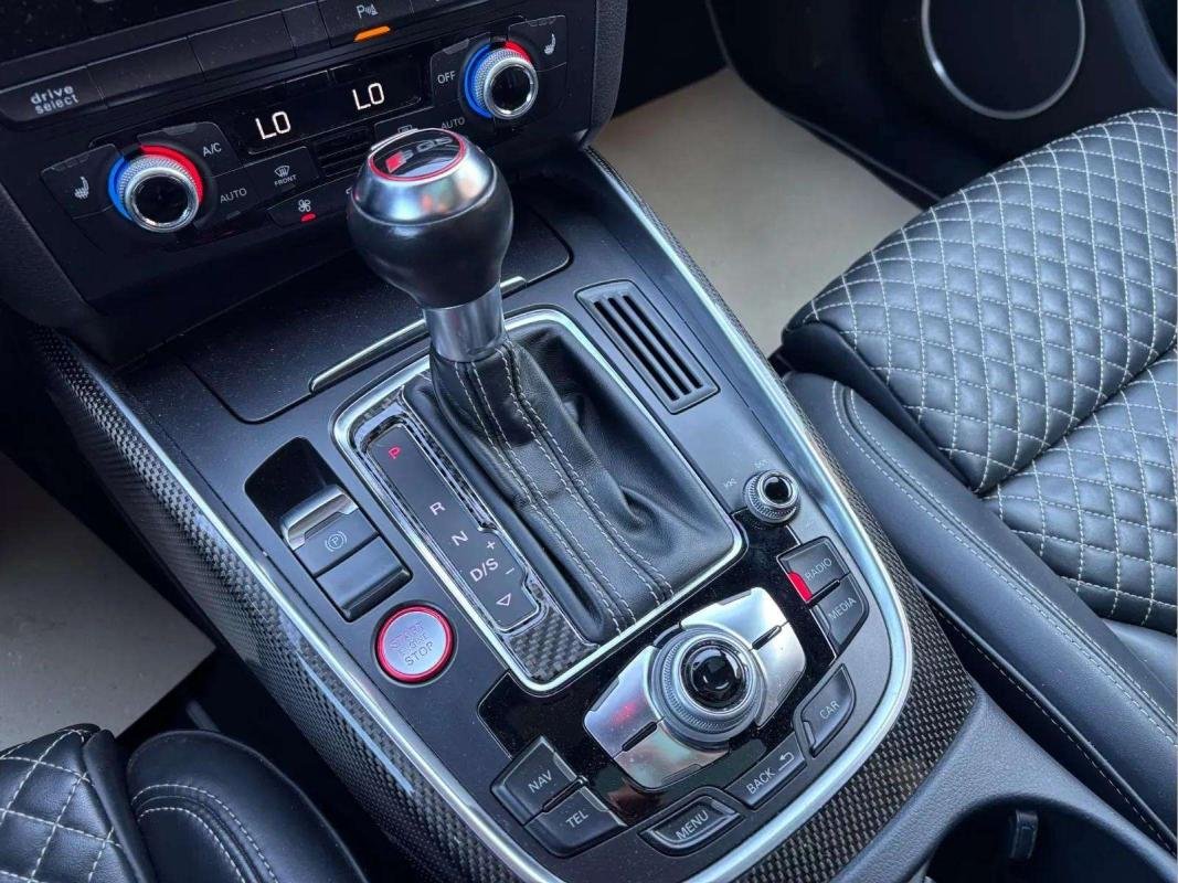 Audi SQ5 - Photo 11