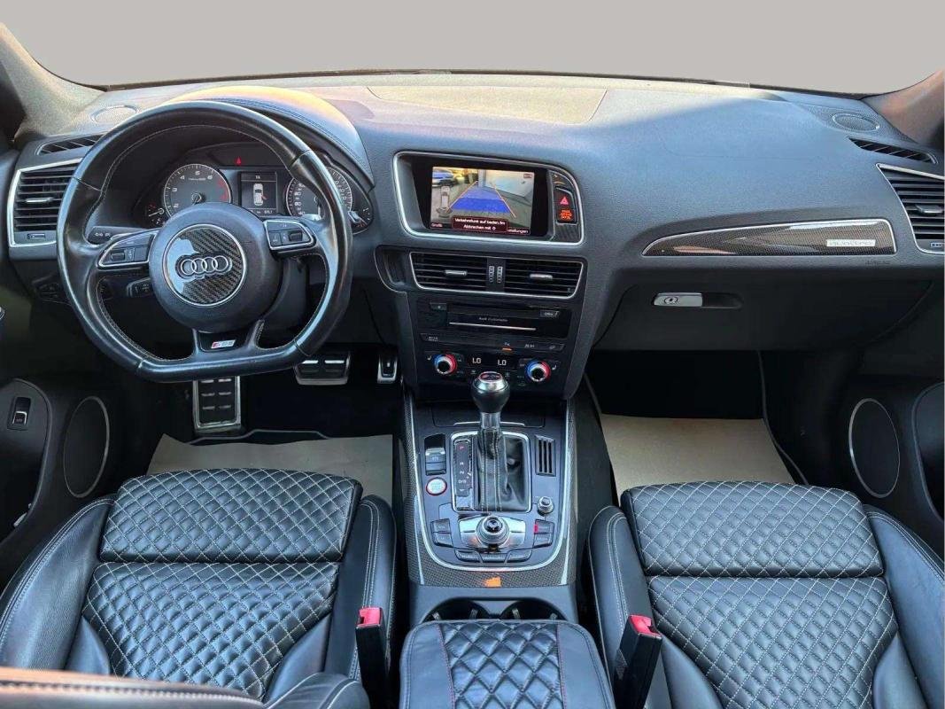 Audi SQ5 - Photo 10