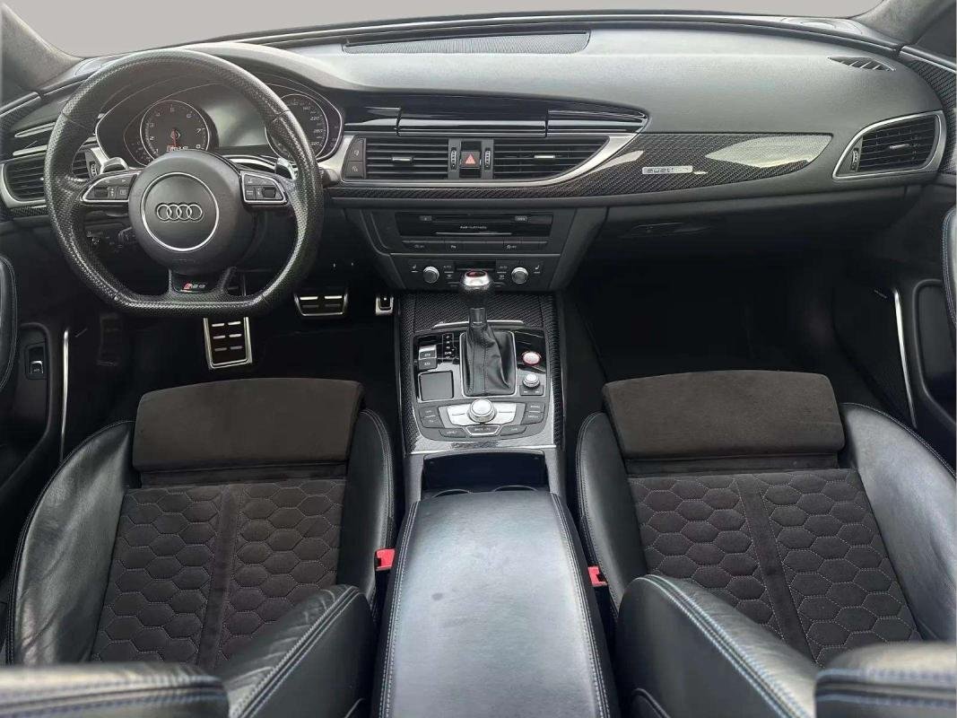 Audi RS6 - Photo 13