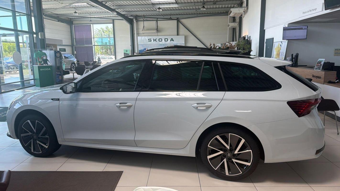 Skoda Octavia - Photo 2