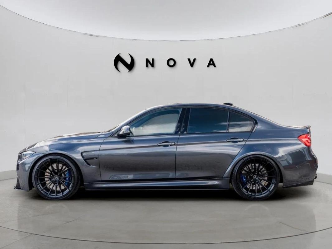 BMW M3 - Photo 2