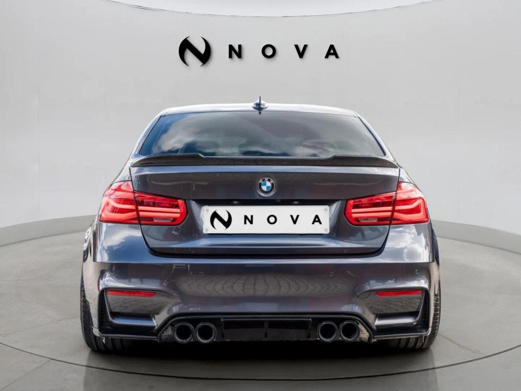 BMW M3 - Photo 4