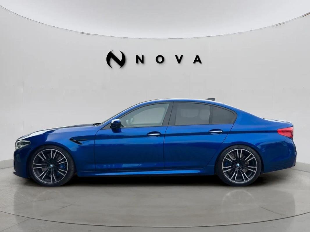 BMW M5 - Photo 2