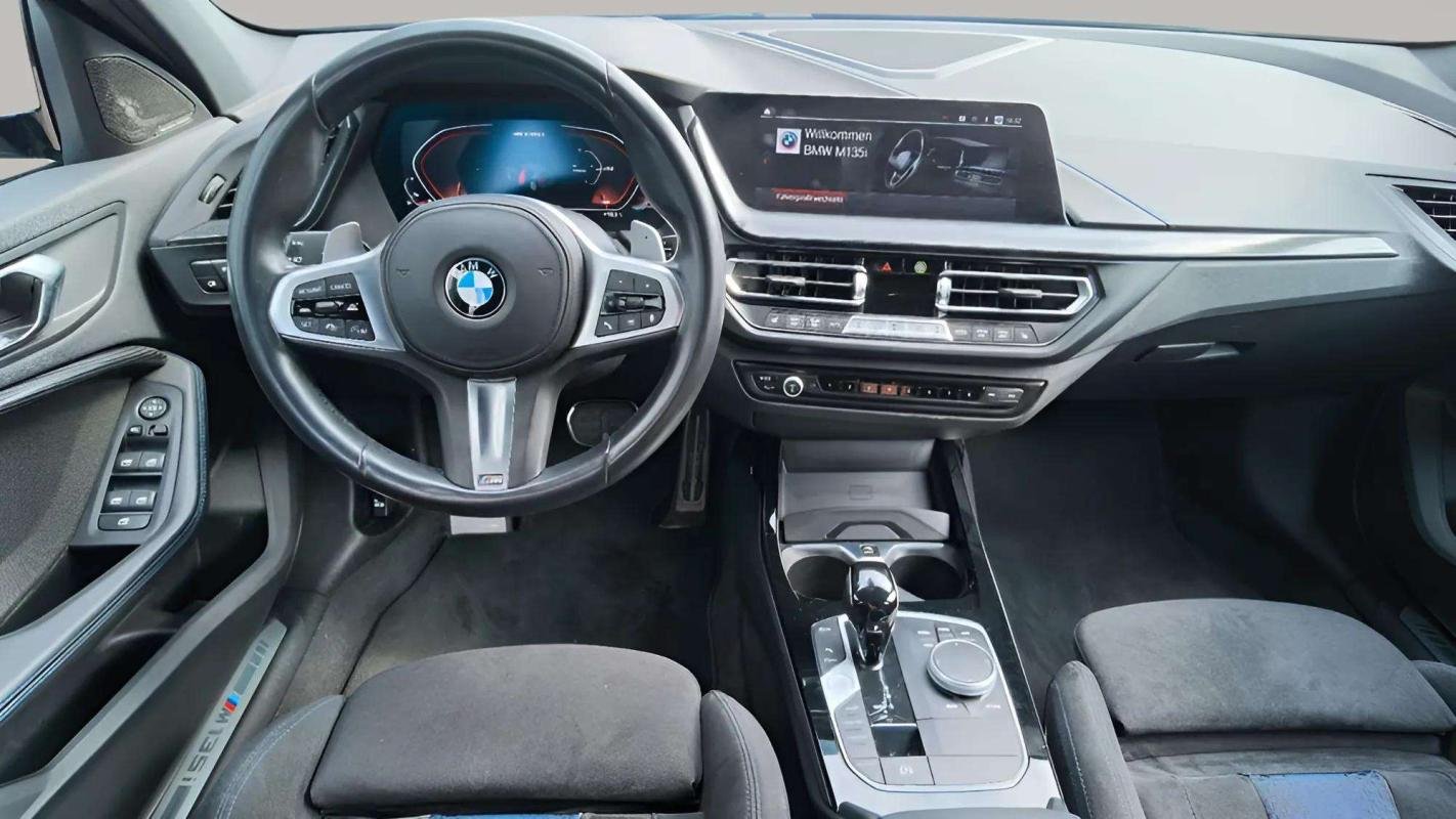 BMW 140i - Photo 8