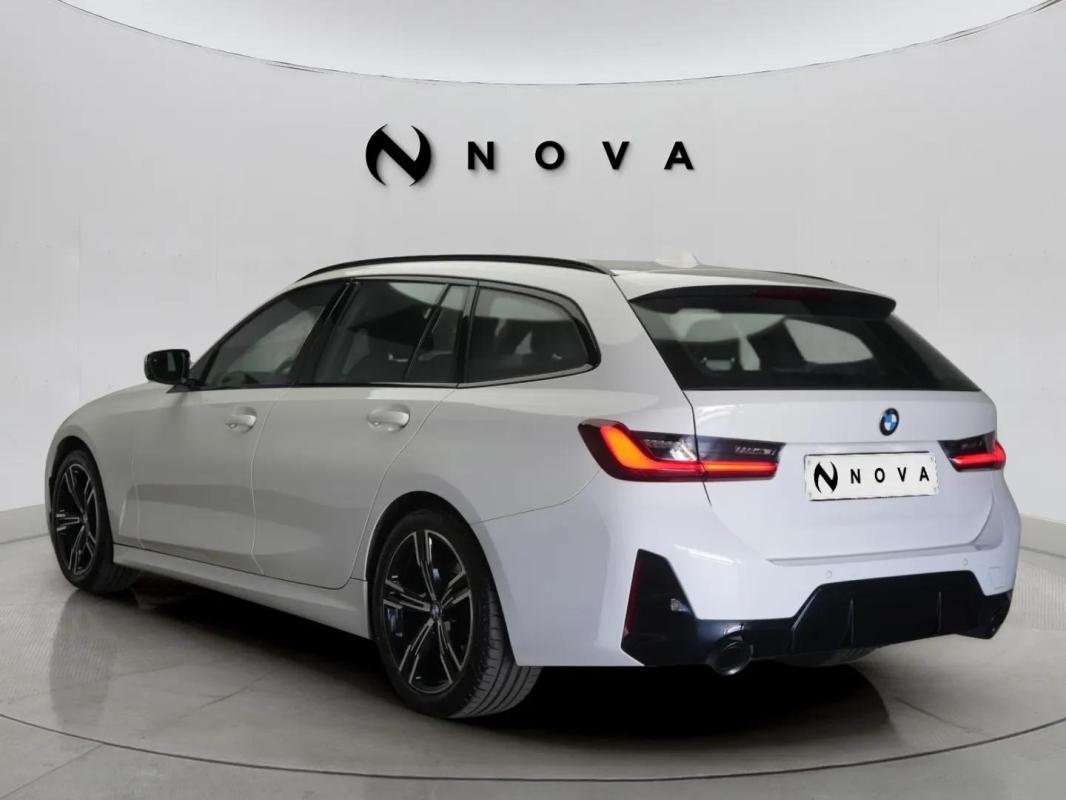 BMW 320d Touring - Photo 2