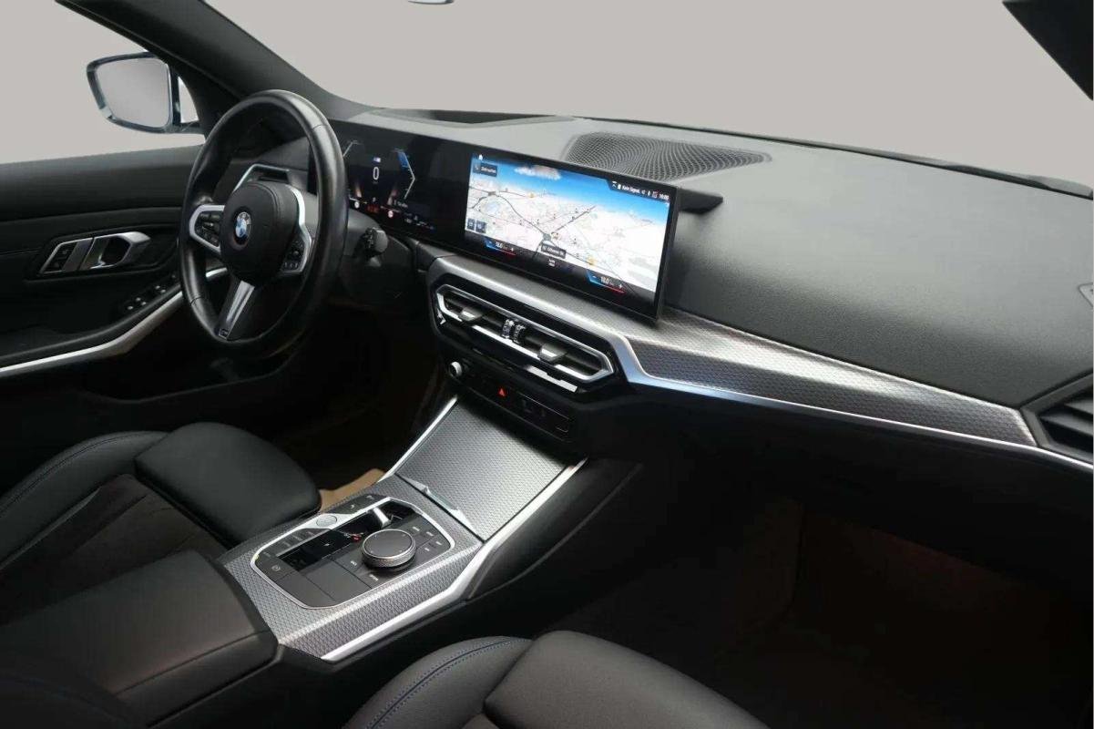 BMW 320d Touring - Photo 10