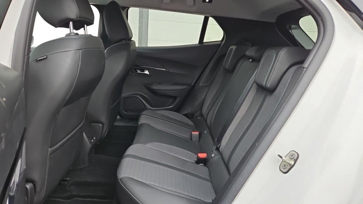 Peugeot 2008 - Photo 12