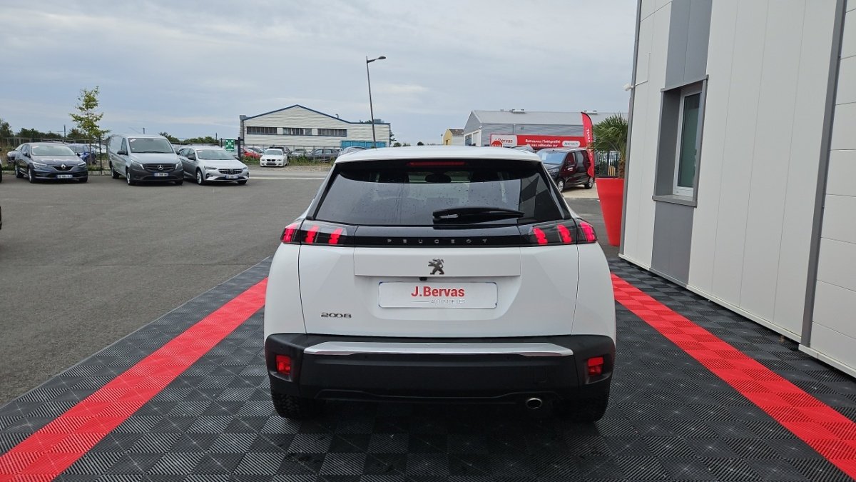 Peugeot 2008 - Photo 4
