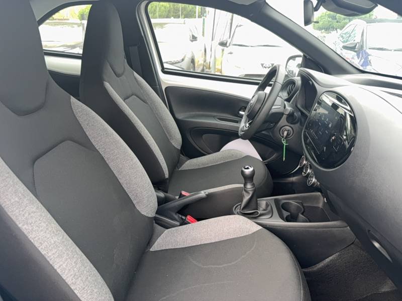 Toyota aygo x - Photo 12