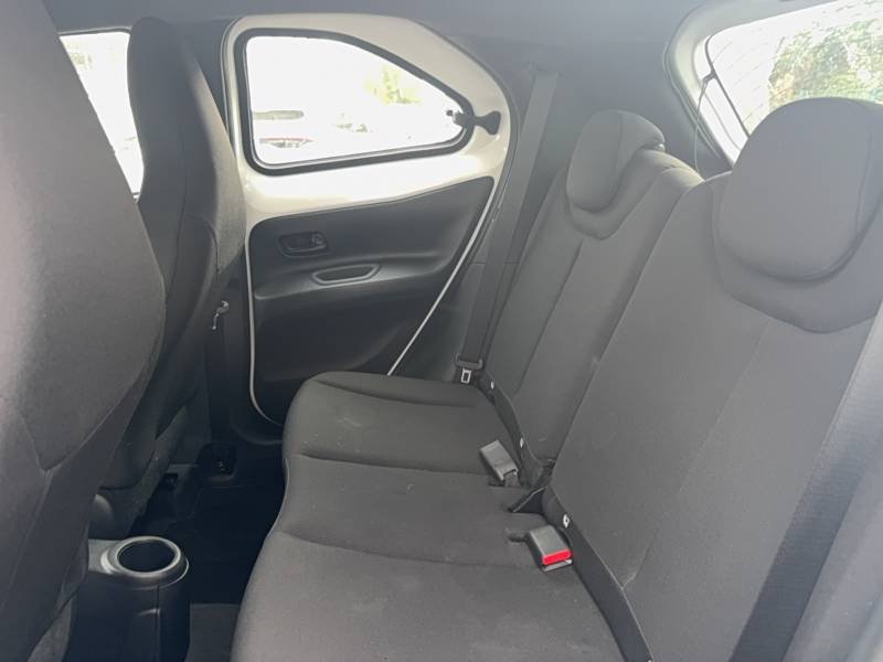 Toyota aygo x - Photo 13