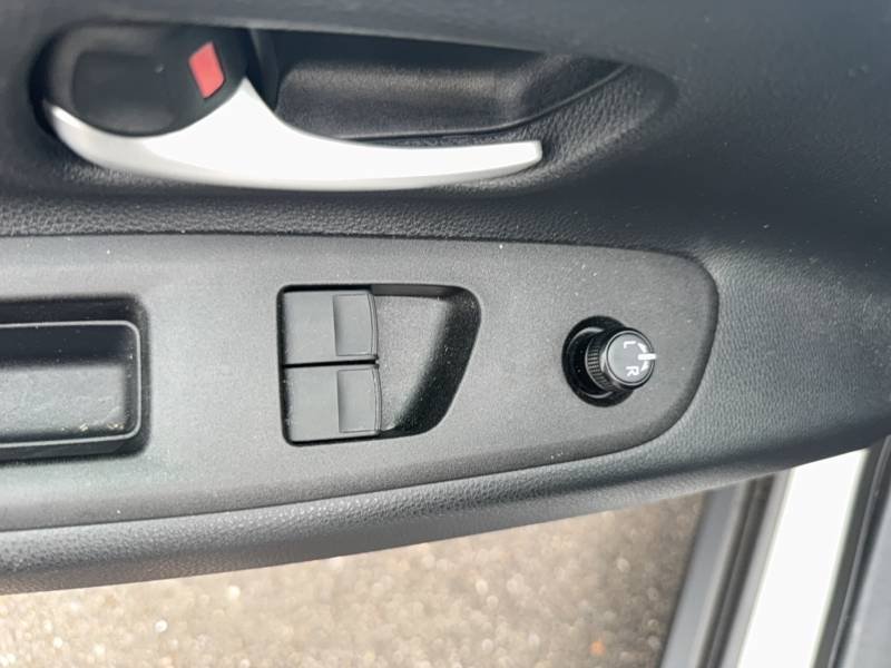 Toyota aygo x - Photo 14