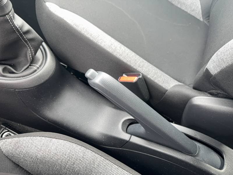 Toyota aygo x - Photo 18