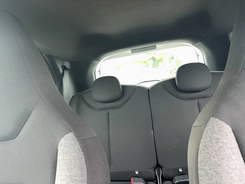 Toyota aygo x - Photo 37
