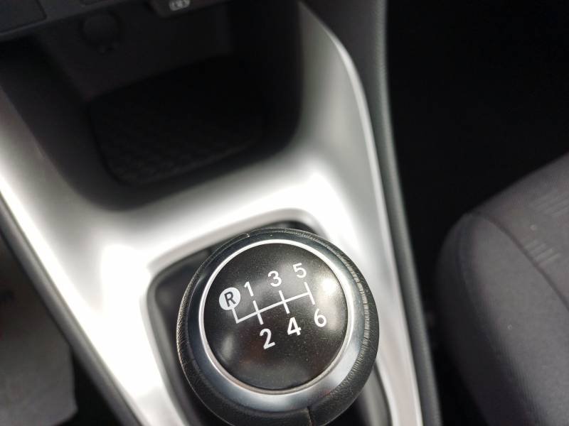 Toyota Yaris - Photo 28