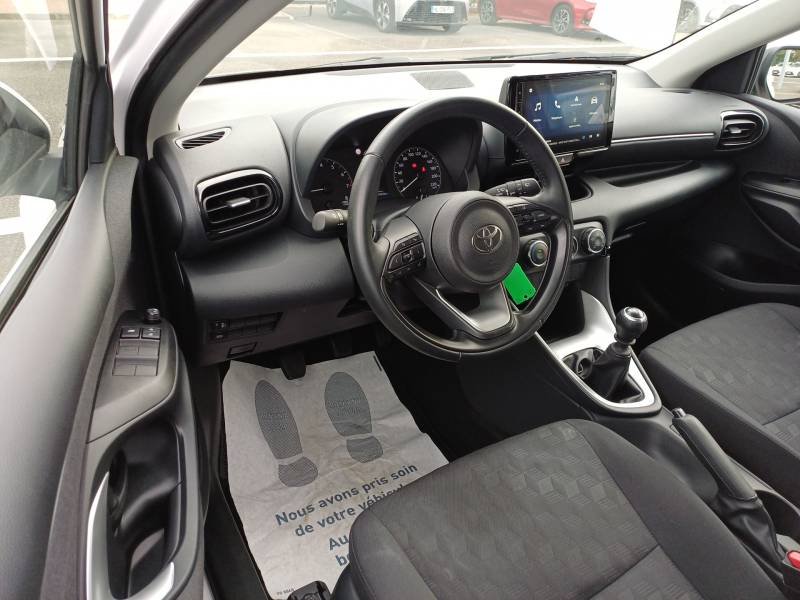 Toyota Yaris - Photo 10