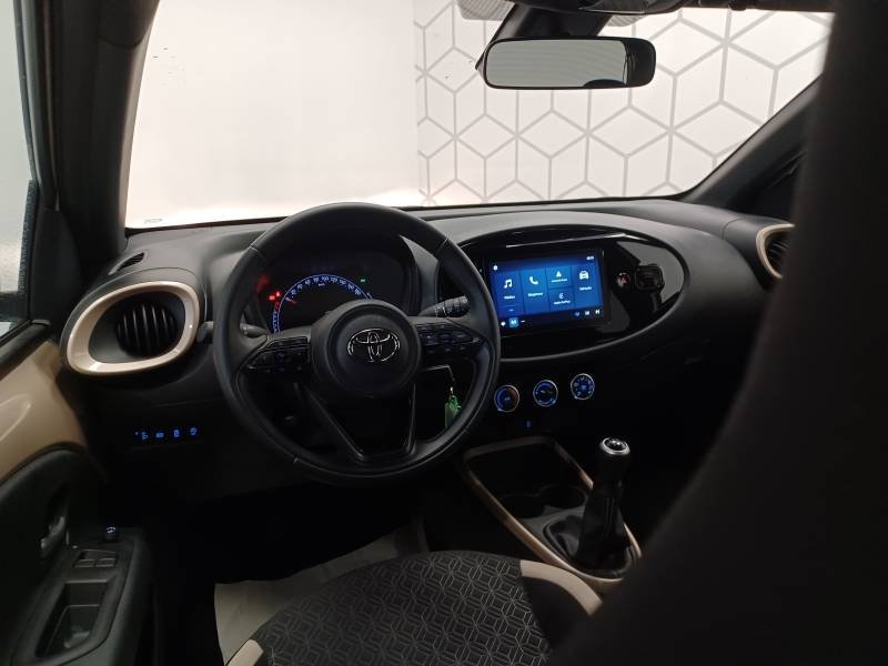 Toyota aygo x - Photo 11
