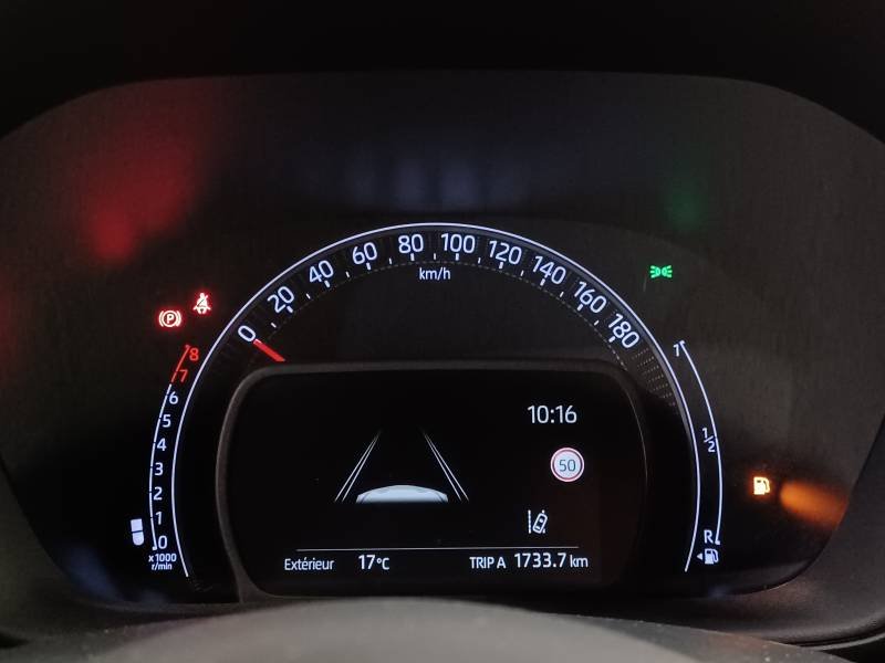 Toyota aygo x - Photo 19
