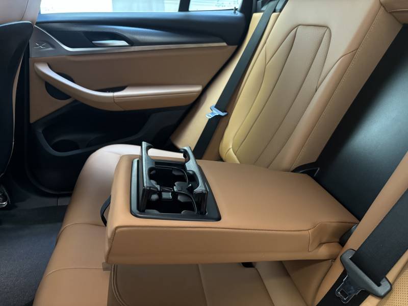 BMW X3 - Photo 9
