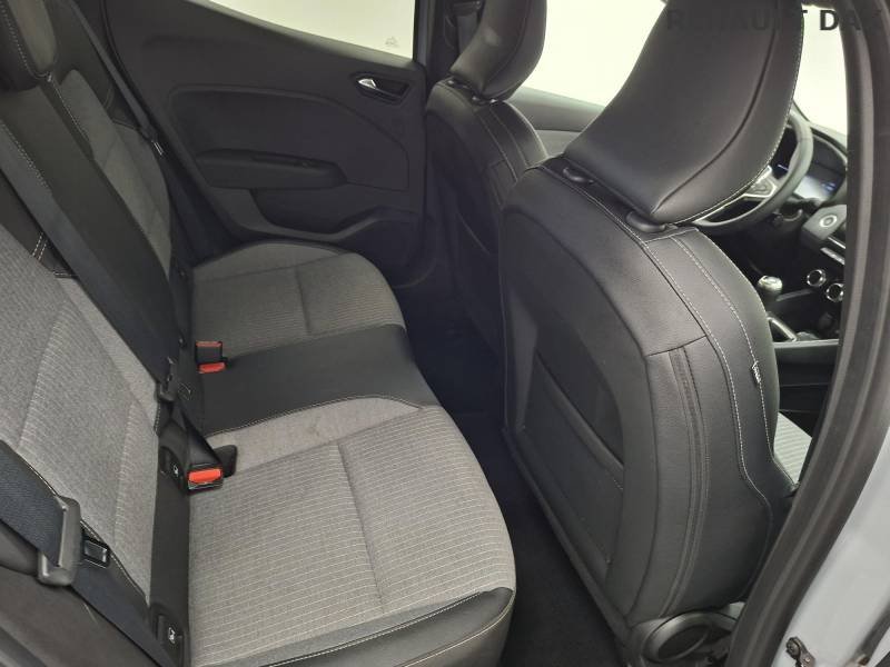 Renault Clio - Photo 14