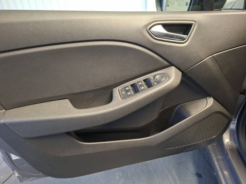 Renault Clio - Photo 16