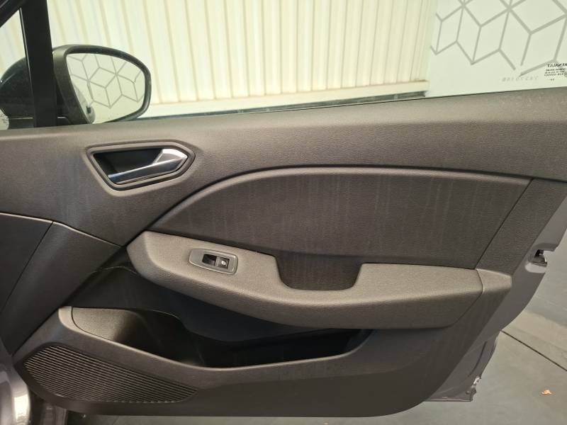 Renault Clio - Photo 32