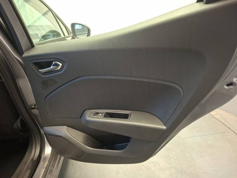 Renault Clio - Photo 36