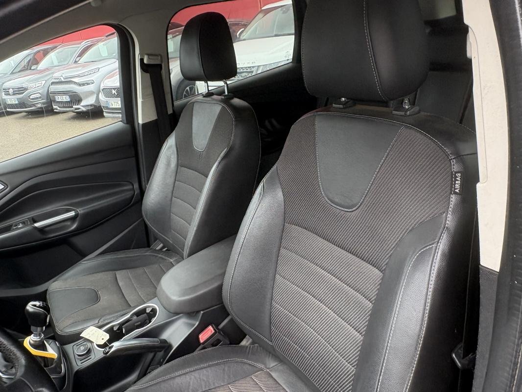 Ford Kuga - Photo 6