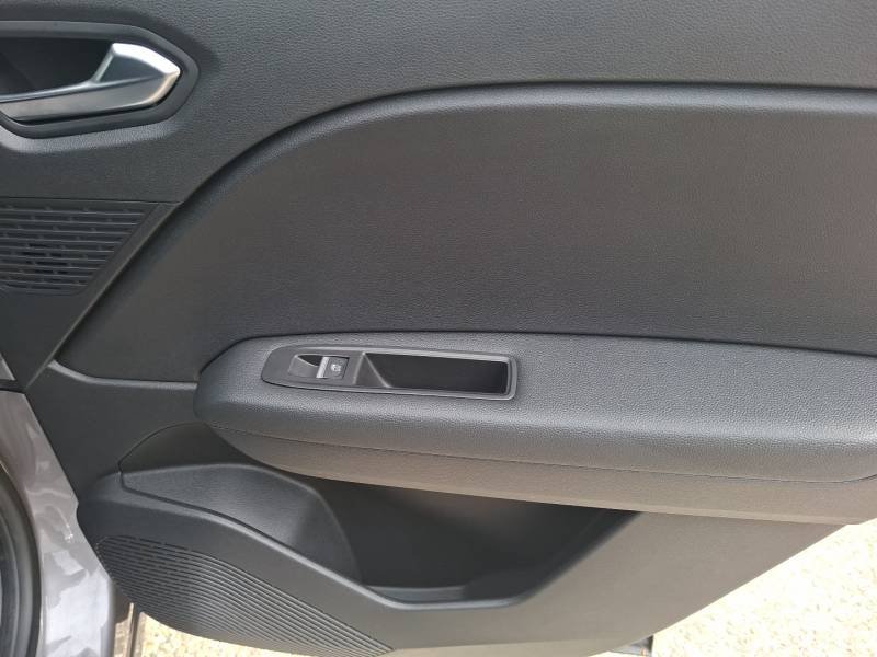 Renault Captur - Photo 15