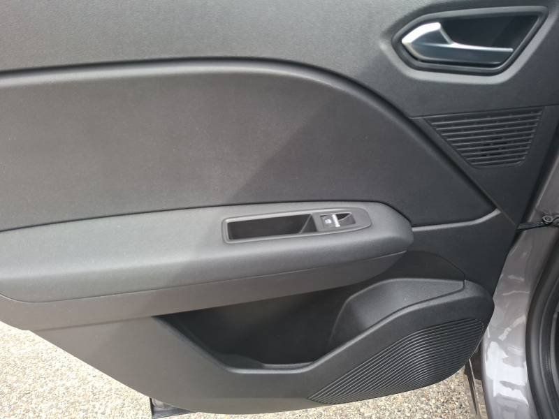 Renault Captur - Photo 23