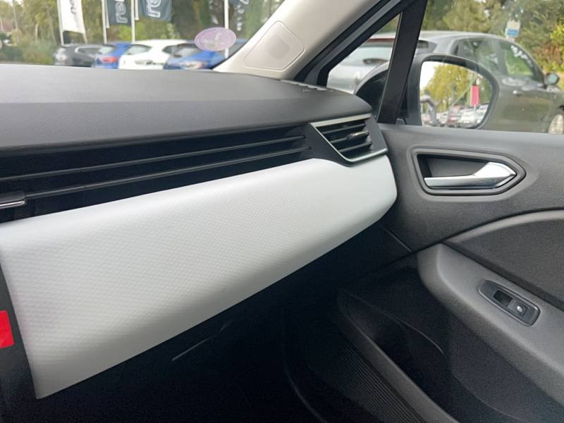 Renault Clio - Photo 39