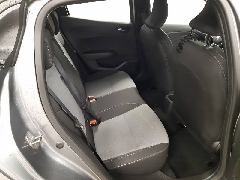Renault Clio - Photo 22