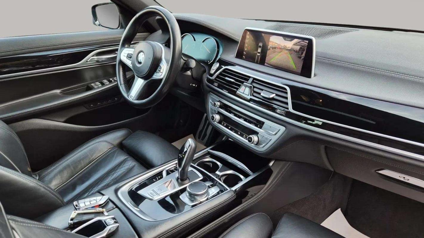 BMW 740 - Photo 11